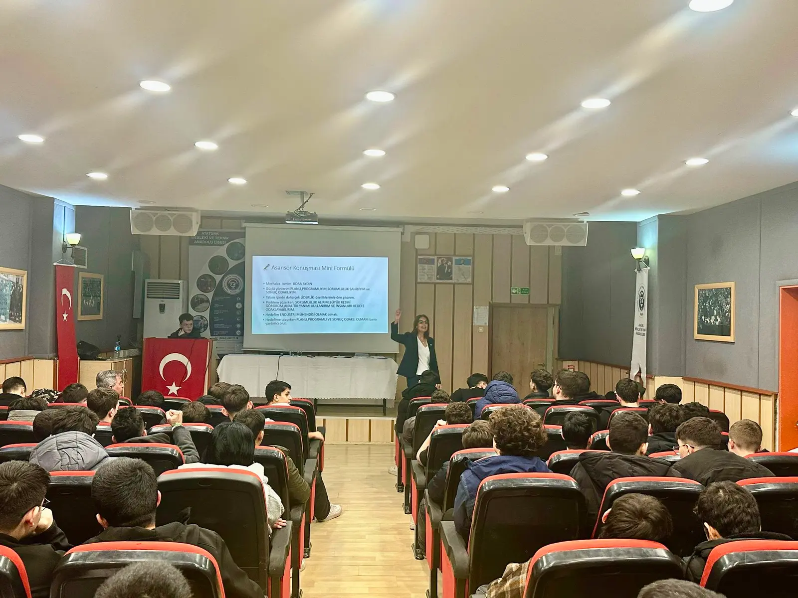 CV Hazırlama ve Mülakat Teknikleri Eğitimi